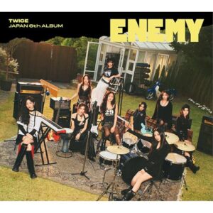 TWICE - Japan 6th Album [ENEMY] (LIMITED B Ver.) CD + Lyrics Booklet + Folded Poster + 3Cut Photo + Visual Die-Cut Clear Sticker + Visual booklet + 5 Extra Photocards - TWICE (CDs)