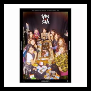 TWICE [YES or YES] 6th Mini Album C-RED CD+PhotoBook+5p PhotoCard+1p Yes or Yes Card+Tracking Number K-POP SEALED - TWICE (CDs)