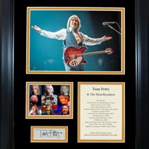 Colagem de fotos musicais emoldurada Tom Petty & The Heartbreakers com gravação a laser automotiva, 30,48 cm x 38,10 cm (Discos de Vinil)
