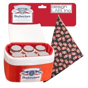 design LAB, Inc. Budweiser Beer Dog Toy | Pacote com tampa traseira de pelúcia com brinquedo de borracha, pacote com seis e bandana, brinquedos interativos para cães barulhentos para buscar, mastigar (Cervejas)