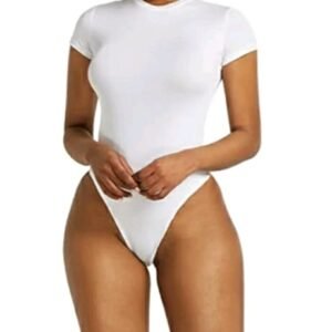 Body Feminino Manga Curta Decote Redondo Vinha Fashion Bori Blusa Gola Careca Em Suplex (Branco, P) (Vinhos)