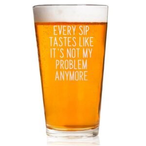 CARVELITA Every Sip Copo de cerveja premium de 473 ml, caneca de cerveja gravada a laser para aposentadoria, copo sem chumbo, presente para amantes de cerveja (cada gole de um lado FBA) (Cervejas)