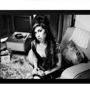 Quadro Musica Amy Winehouse Foto Poster Com Moldura (CDs)