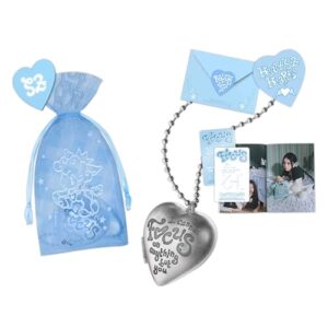 Hearts2Hearts - 1st Mini Album [FOCUS] (Heart Locket Ver.) Organza Pouch + Music NFC CD + Heart Sticker + Unit Photo Card + Gift - Hearts2Hearts (CDs)