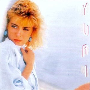 Un Corazon Herido - Yuri (CDs)
