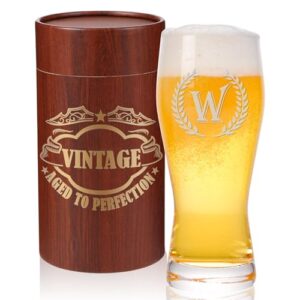 JOVGANK Copo de cerveja gravado personalizado de 600 ml, (letra W) A-Z Presentes personalizados para ele, copos de cerveja personalizados, inicial personalizada, presente de aniversário para homens (Cervejas)