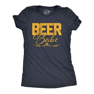 Crazy Dog Tshirts Camiseta feminina Beer Babe engraçada Brew Pub IPA Craft Beer Drinking Graphic Tee, Azul-marinho mesclado, G (Cervejas)