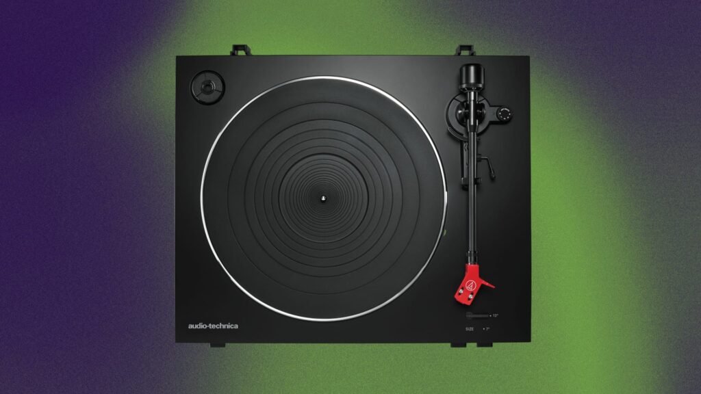 Toca-discos Audio-Technica AT-LP3x. Crédito: Disconecta.