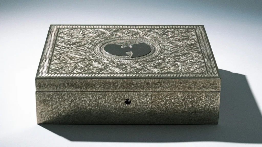 Box do álbum Once Upon a Time in Shaolin do Wu-Tang Clan. Crédito: Pleasr e Mona.