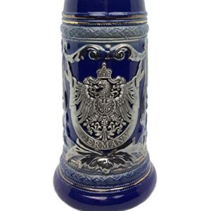 Essence of Europe Gifts 1 litro | OktoberfestHaus Caneca de cerveja alemã Adler (águia) canecas de cerveja para homens cerveja de cerâmica azul cobalto com emblema de metal Bier Krug Oktoberfest (Cervejas)