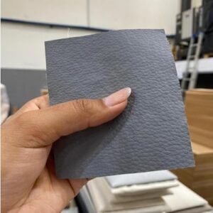 Kit Cabeceira de Cama Modular Adesiva 120x20cm Estofada em (CORINO CINZA,KIT 7 MÓDULOS) (CDs)
